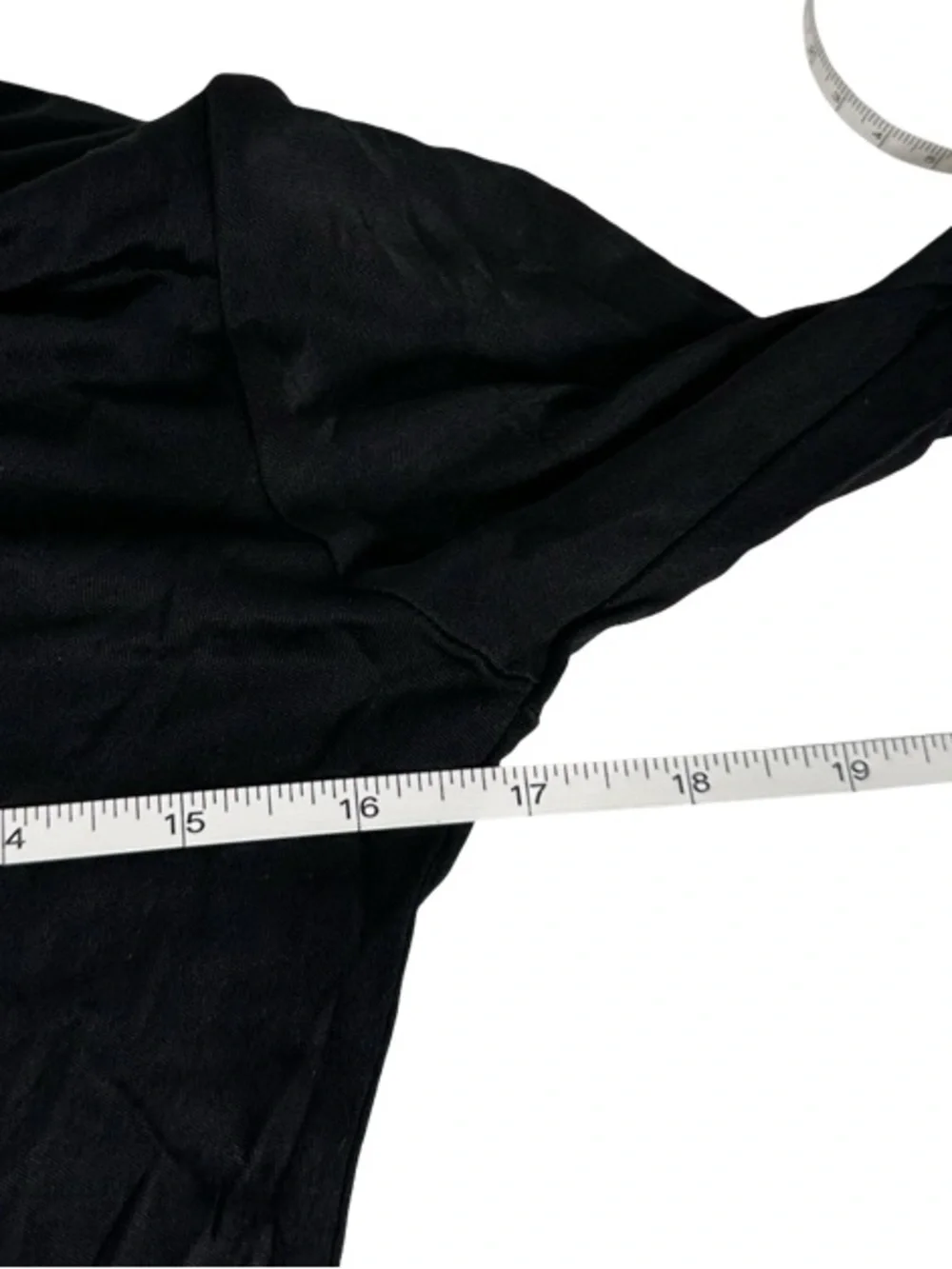 Grenasa Silk 100% Silk Solid Black Long Sleeve Round Neck Top Size Medium